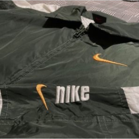 Vintage Youth Nike Windbreaker - Picture 4 of 6